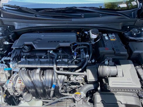 New 2026 Hyundai Elantra SE FWD image 22