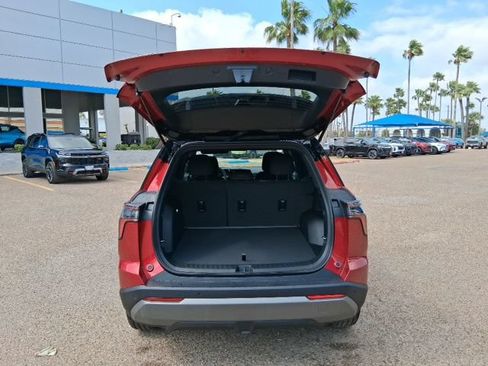 New 2026 Chevrolet Equinox LT w/ Safety and Technology Package FWD image 7