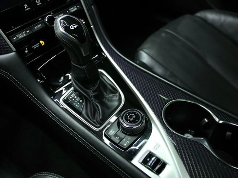 Used 2017 INFINITI Q60 Red Sport 400 image 39