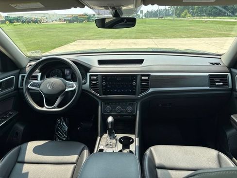 Used 2021 Volkswagen Atlas SE w/ Panoramic Sunroof Package AWD/4WD image 24