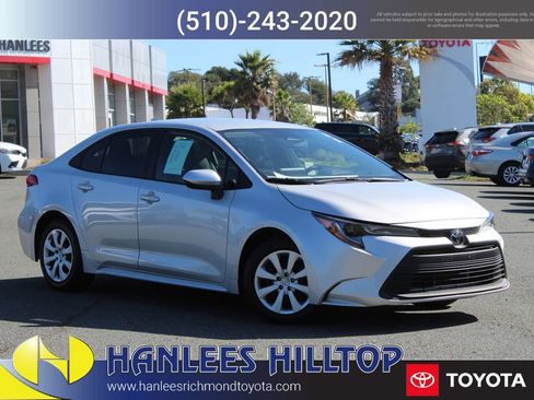 Used 2024 Toyota Corolla LE image 1