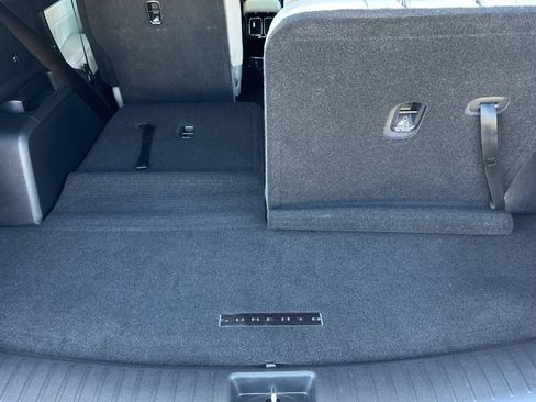 Certified 2025 Kia Sorento SX Prestige AWD/4WD image 18