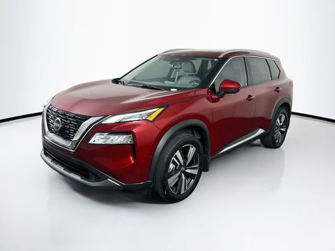 Used 2023 Nissan Rogue SL AWD/4WD image 3