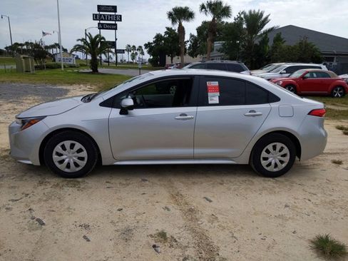 Used 2021 Toyota Corolla L image 7