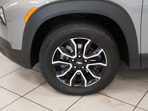 Used 2023 Chevrolet TrailBlazer ACTIV w/ Sun and Liftgate Package AWD/4WD image 20