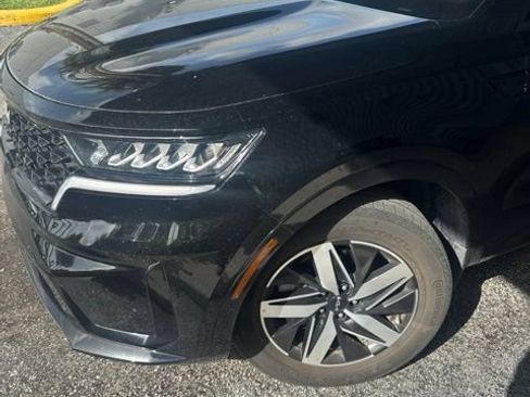 Used 2023 Kia Sorento S FWD image 6
