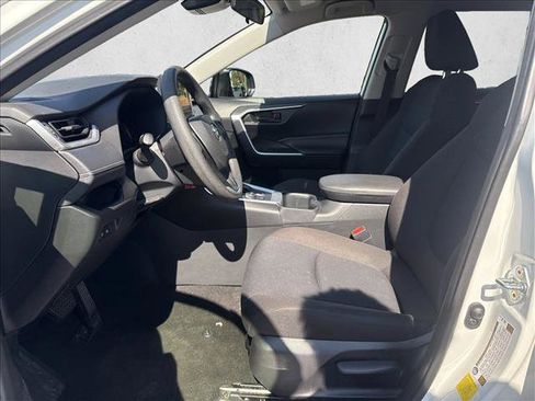Used 2025 Toyota RAV4 LE AWD/4WD image 10