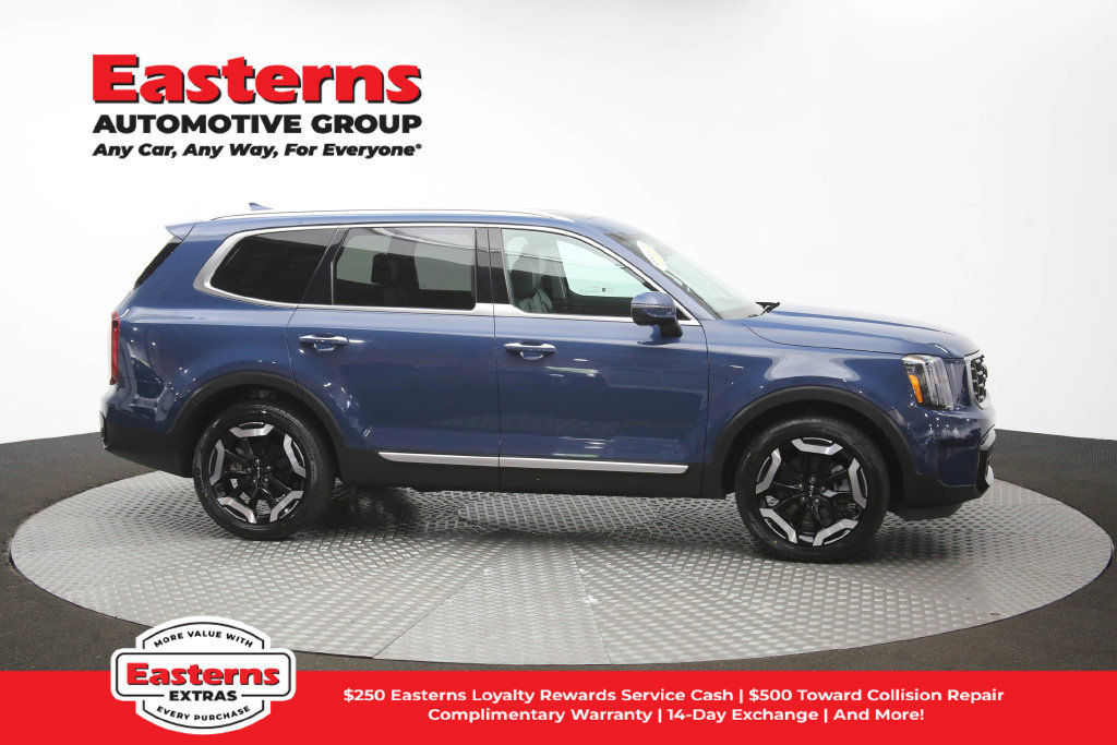 Used 2025 Kia Telluride S FWD image 49