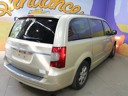 Used 2011 Chrysler Town & Country Touring w/ Security Group FWD image 8