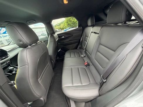 Certified 2024 Chevrolet TrailBlazer ACTIV FWD image 33