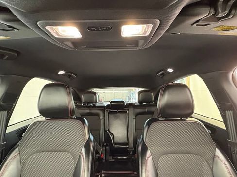 Used 2025 Ford Escape ST-Line Select AWD/4WD image 33