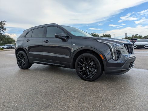 Used 2023 Cadillac XT4 Sport w/ LPO, Onyx Lite Package FWD image 2