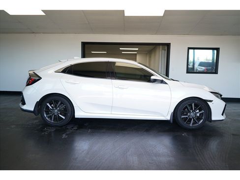 Used 2020 Honda Civic EX image 8