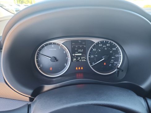 Used 2024 Nissan Kicks S FWD image 11