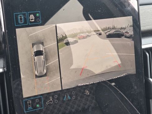 Used 2024 GMC Acadia Denali w/ LPO, Floor Liner Package image 15