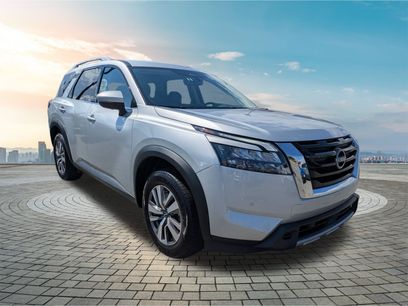 Certified 2025 Nissan Pathfinder SL