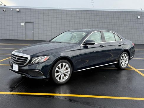 Used 2017 Mercedes-Benz E 300 4MATIC image 11