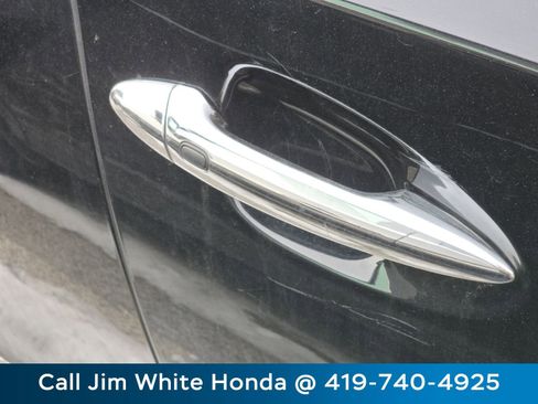 Used 2011 Lexus LS 460 L w/ Luxury Pkg image 12