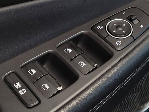 Used 2019 Hyundai Santa Fe Limited FWD image 27