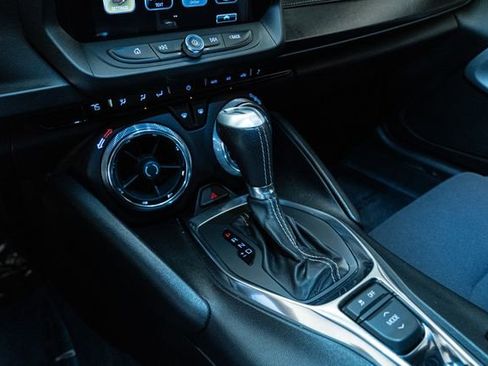 Used 2018 Chevrolet Camaro SS image 25