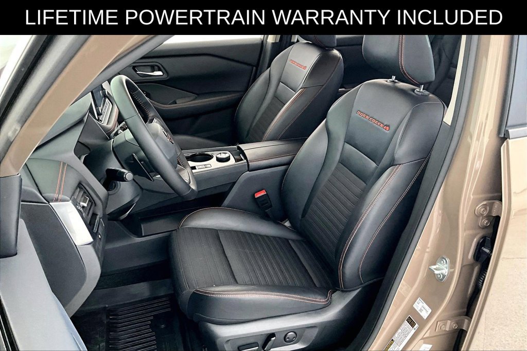 Used 2025 Nissan Rogue SV AWD/4WD image 32