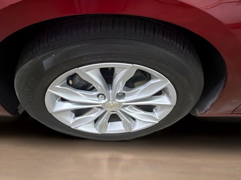 Used 2025 Chevrolet Malibu LT FWD image 10