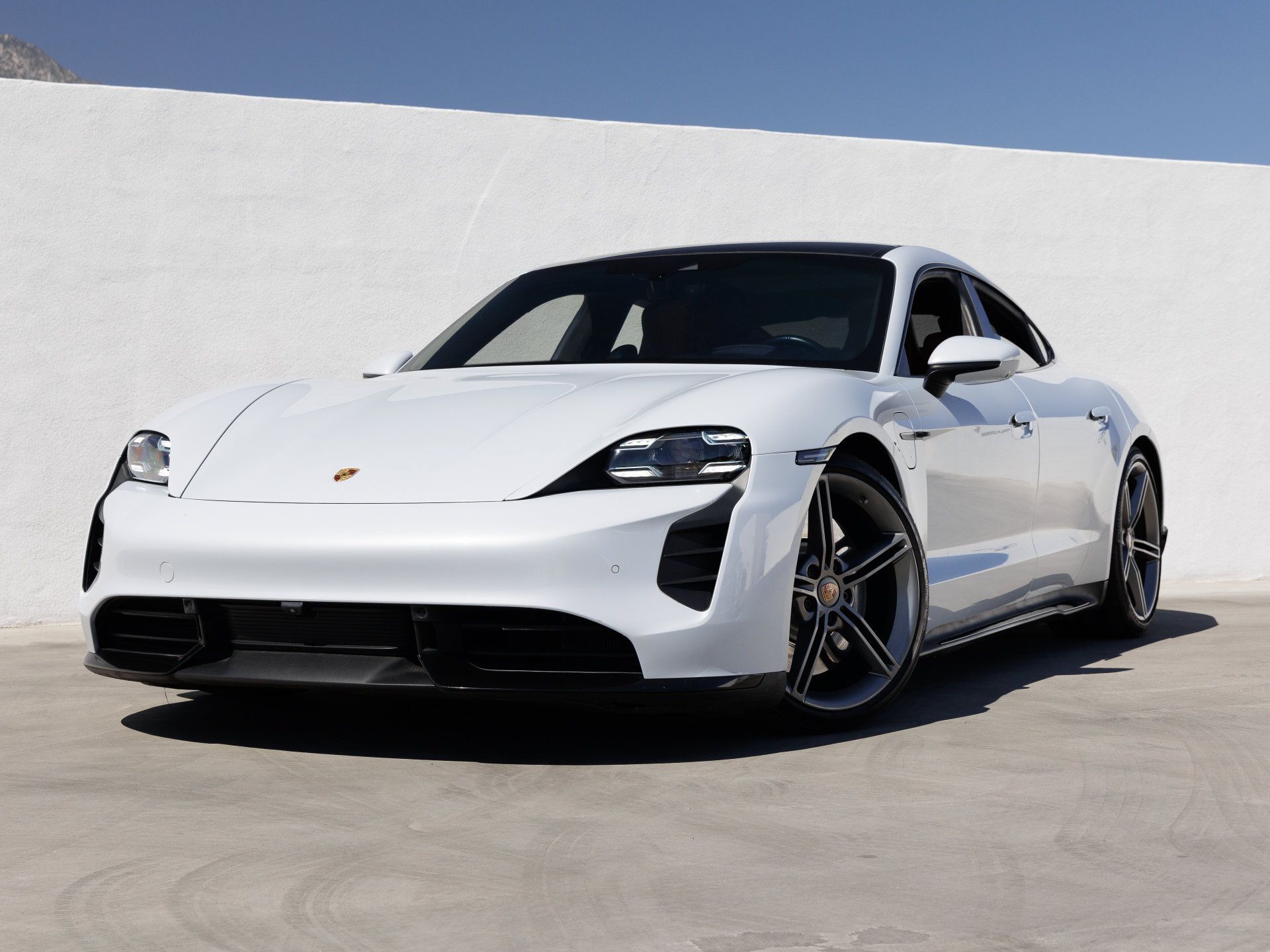 Certified 2021 Porsche Taycan Turbo AWD/4WD image 1