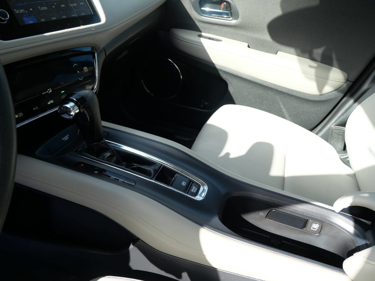 Used 2019 Honda HR-V EX image 14