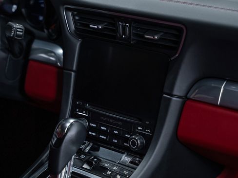 Used 2017 Porsche 911 Carrera S image 58