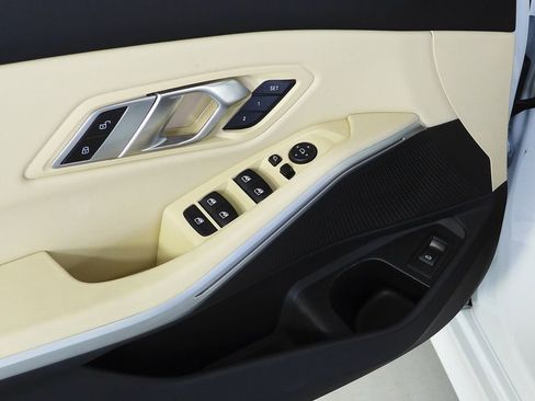 Certified 2023 BMW 330i Sedan RWD image 12