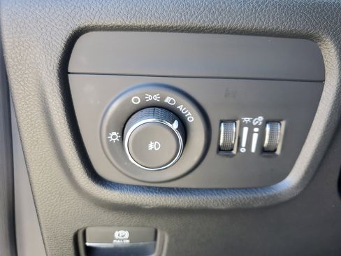 Used 2024 Jeep Grand Cherokee Limited AWD/4WD image 28