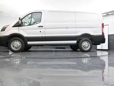New 2025 Ford Transit 250 Low Roof AWD image 27