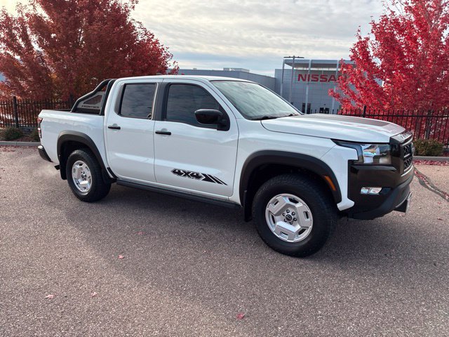 Used 2024 Nissan Frontier SV w/ Hardbody Edition AWD/4WD image 2