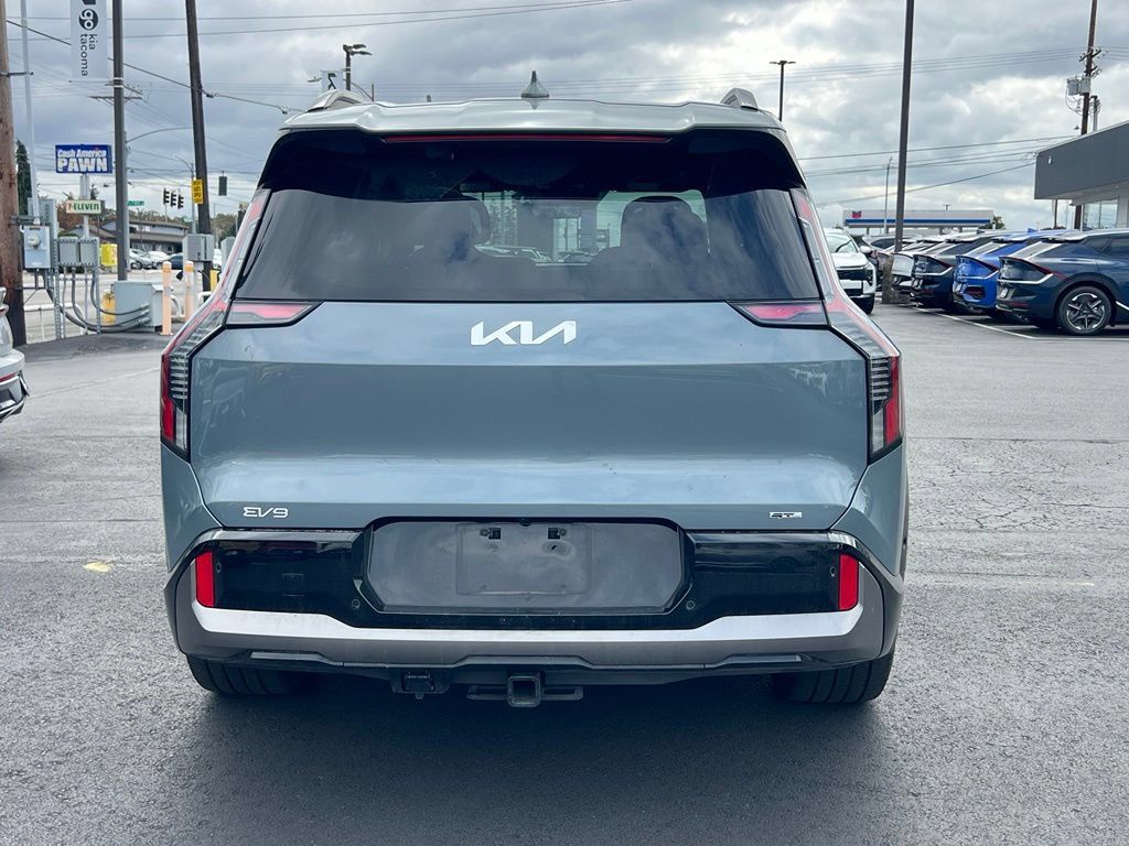 Certified 2024 Kia EV9 GT-Line AWD/4WD image 11