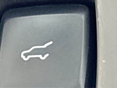 Used 2019 Ford Expedition Max XLT w/ Equipment Group 202A image 18