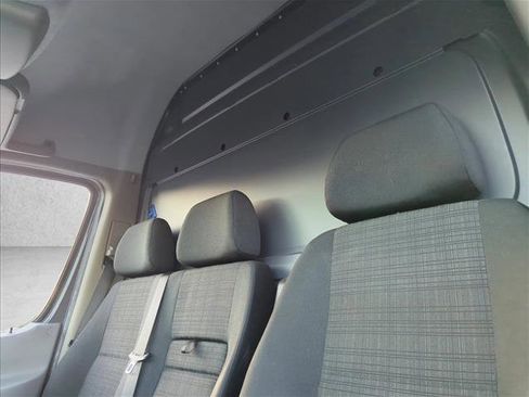 Used 2017 Mercedes-Benz Sprinter 2500 image 15