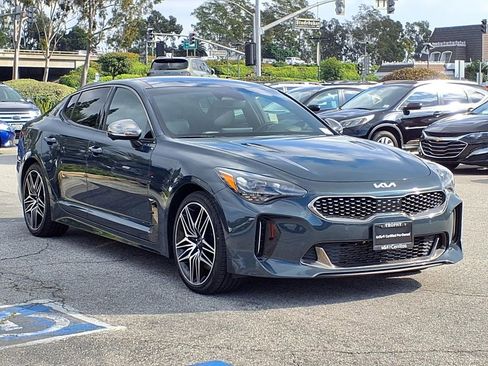 Used 2022 Kia Stinger GT2 image 6