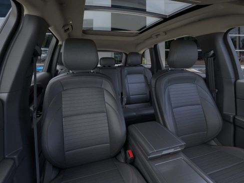 New 2026 Lincoln Nautilus Reserve image 10