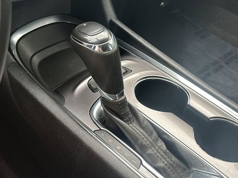 Used 2020 Chevrolet Malibu LT FWD image 22