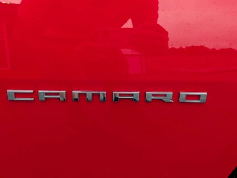 Used 2015 Chevrolet Camaro LS RWD image 9
