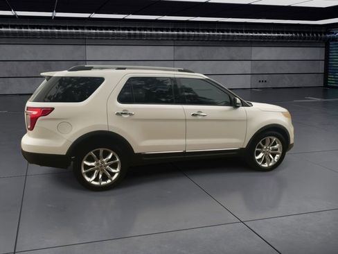 Used 2011 Ford Explorer Limited w/ 301A Rapid Spec Order Code image 9