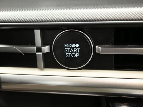 Used 2024 Hyundai Santa Fe SEL image 23