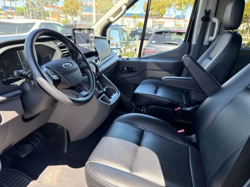 Used 2023 Ford Transit 350 XLT RWD image 22