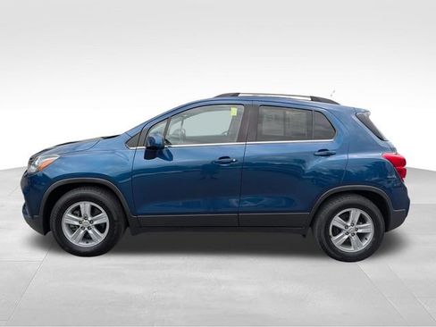 Used 2019 Chevrolet Trax LT FWD image 4