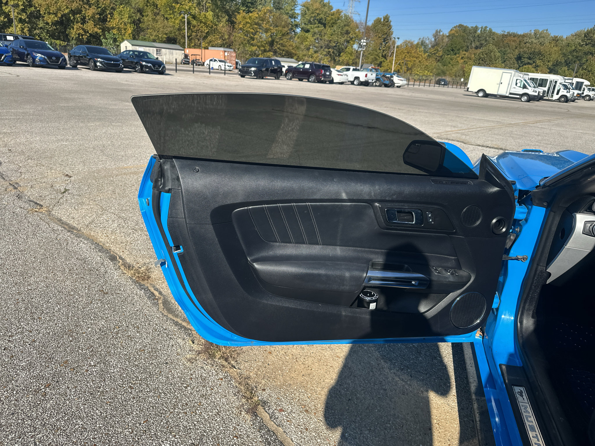 Used 2017 Ford Mustang GT Premium RWD image 23