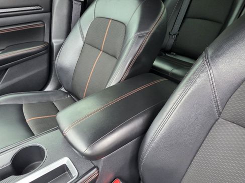 Used 2022 Nissan Altima 2.5 SR w/ Midnight Edition Package image 34