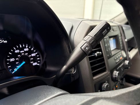 Used 2022 Ford F350 XL w/ Power Equipment Group image 24