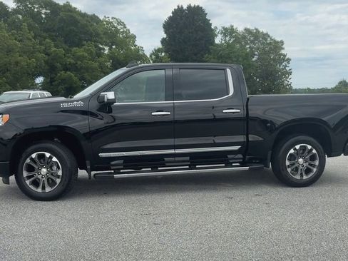 Certified 2024 Chevrolet Silverado 1500 High Country w/ Technology Package AWD/4WD image 5