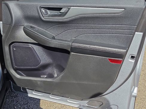 Used 2023 Ford Escape Active image 14