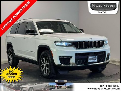 Used 2023 Jeep Grand Cherokee L Limited AWD/4WD image 1